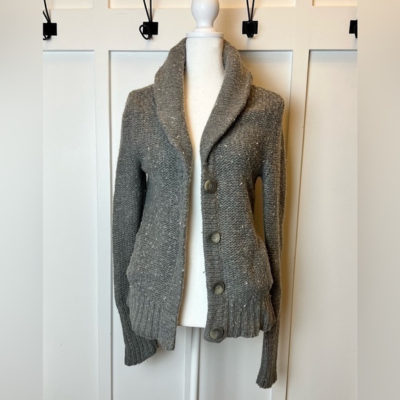 American Eagle Women’s Medium Gray Chunky Knit Button Up Sweater Cardigan Jacket - Picture 1 of 7
